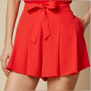 Aritzia Sunday Best Westley flame scarlet red shorts missing belt size 4